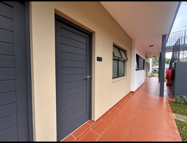 1 BEDROOM APARTMENT TO LET IN WATERFALL